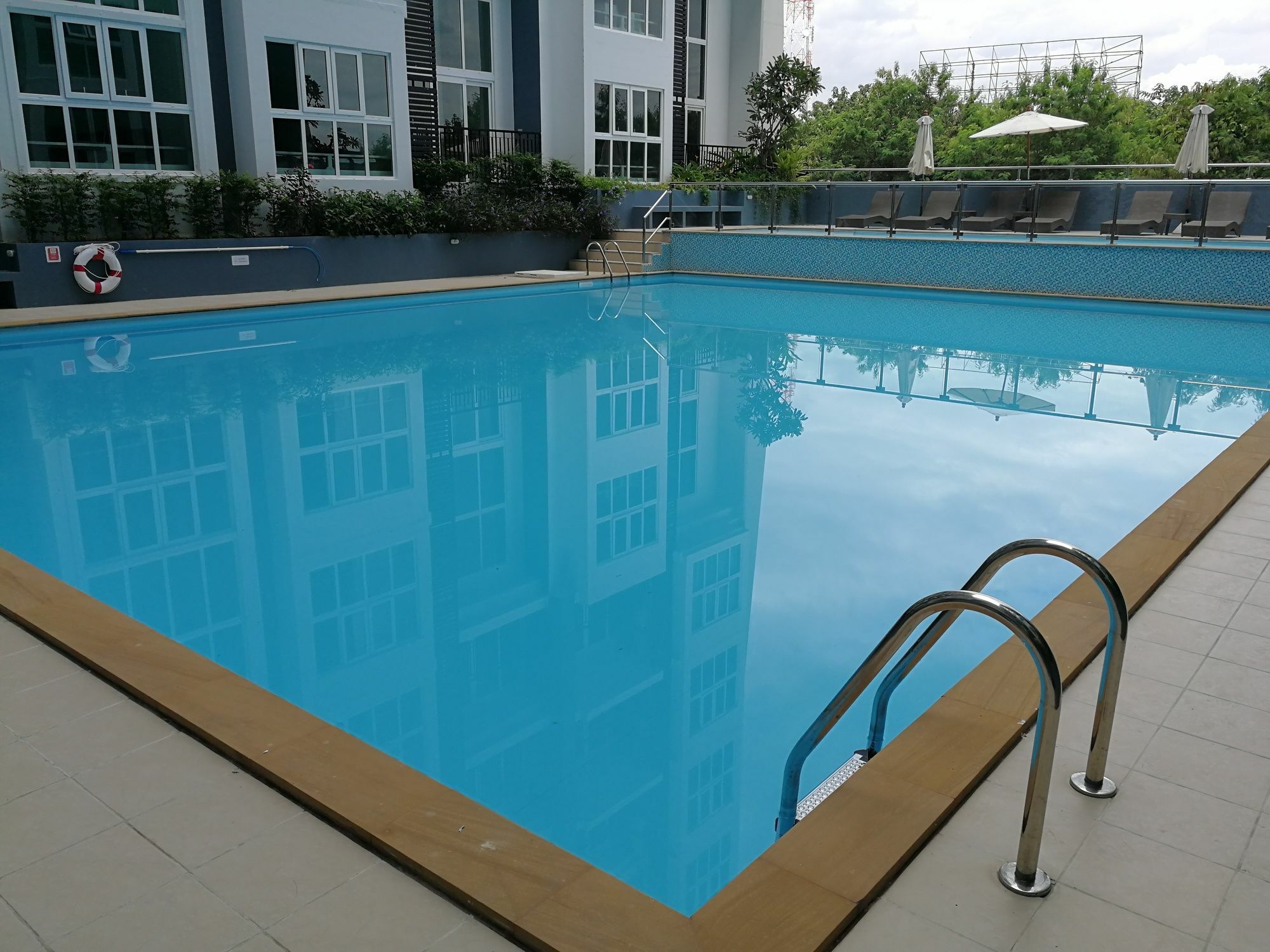 The Prio Condo By Loto Chiang Mai Exteriör bild